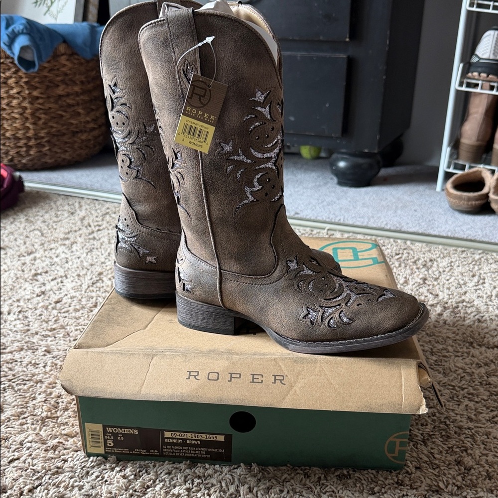 Women’s Roper Kennedy Inlay Cowboy Boots size 5 - girls 3.5